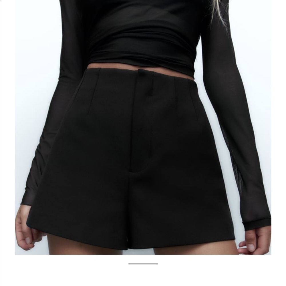 Zara high waist topstitch shorts M black no tags but never worn